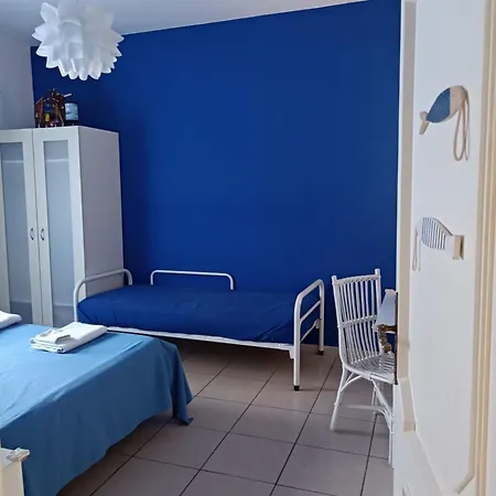 Travel And Living Guest house Trani