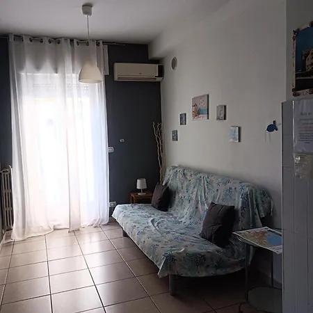 Guest house Travel And Living Trani