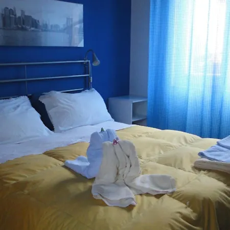 Travel And Living Guest house 3*