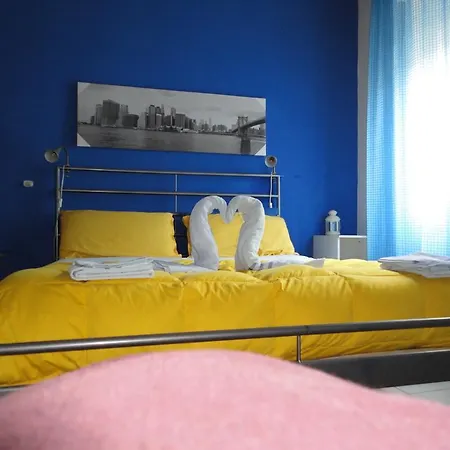 Travel And Living Guest house Trani