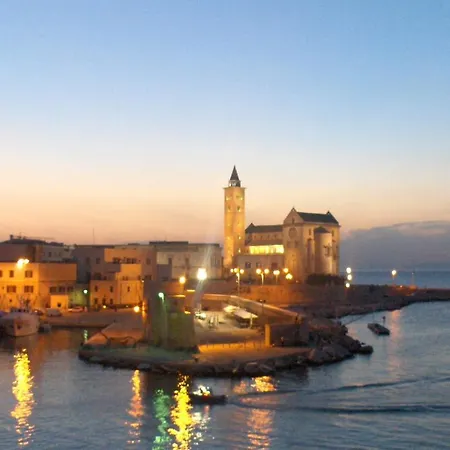 Travel And Living Guest house 3*
