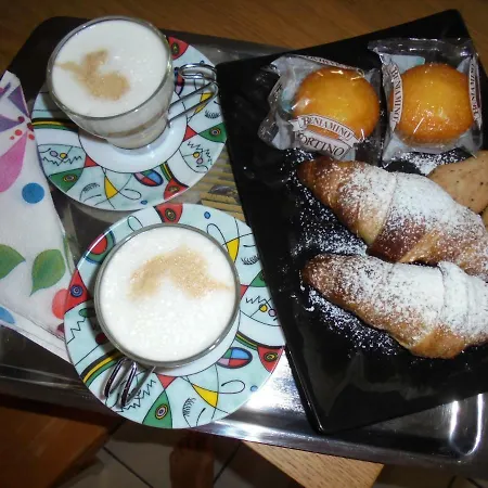 Guest house Travel And Living Trani